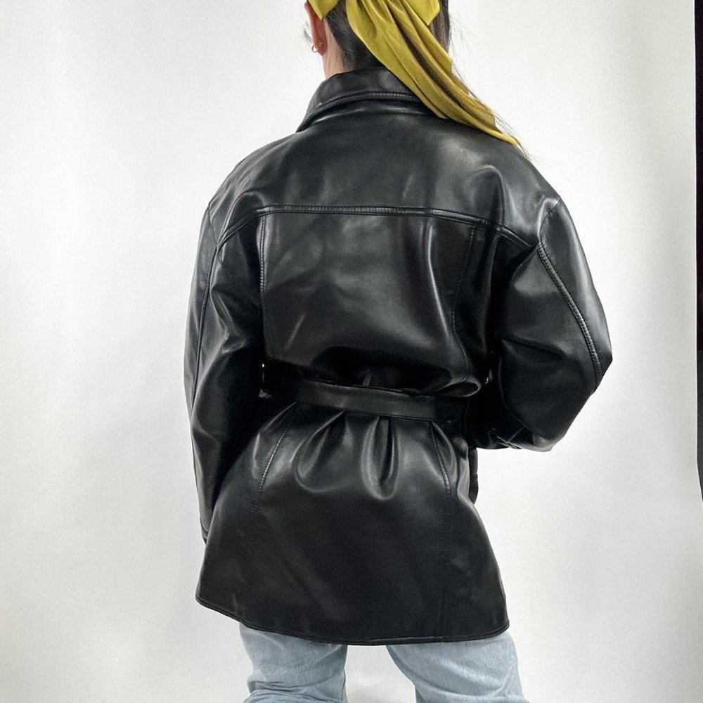 90s style ultra thick oversized leather jacket with button closure - Picture 2 of 4